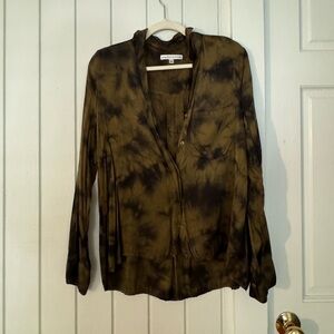 Young and FABULOUS and BROKE Green and Black marbled Button-Down (Size M)